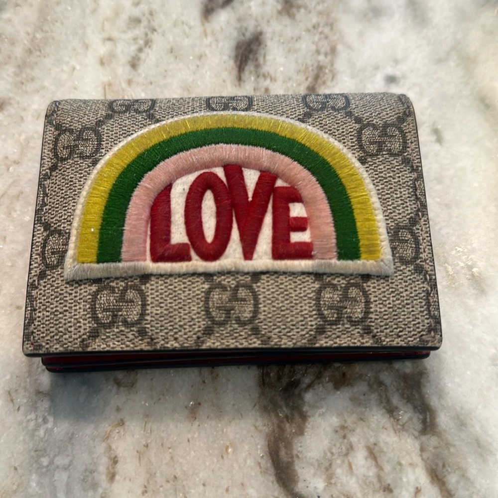 Gucci Supreme Love Rainbow wallet